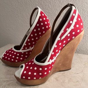 Used BEBE Stephanie Heels